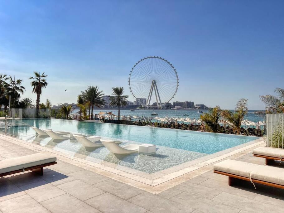 هتل استانینگ 2BR وید سی اند این دبی ویو ات جی بی آر - Stunning 2BR with Sea and Ain Dubai View at JBR