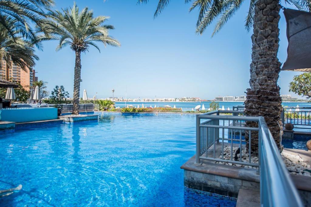 هتل الگنت اند اسپیشس 3 بی آر وید بیچ اکسس پام جمیرا - Elegant & Spacious 3BR With Beach Access Palm Jumeirah