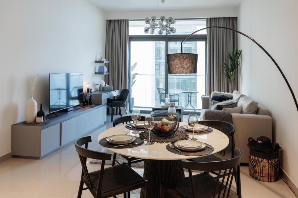 هتل اَمیِزینگ! آپولِنت و شیک - ۱ بی آر - بیچ‌فرانت - AMAZING! Opulent & Chic - 1BR - Beachfront