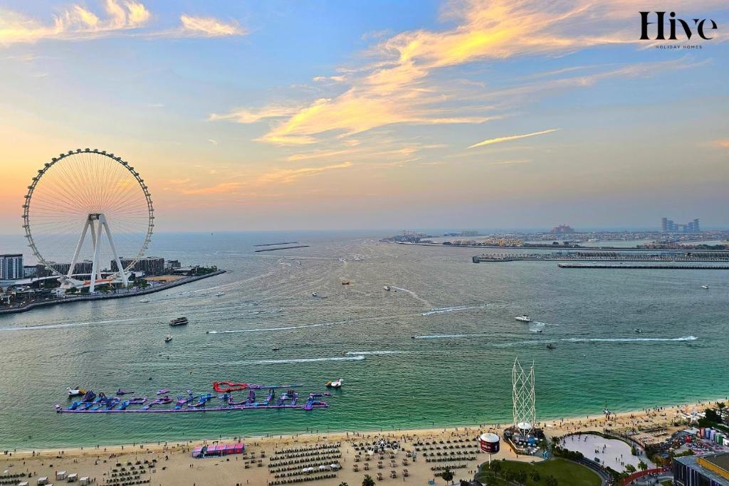 هتل 3 بد این جی بی آر ویز سی ویوز - 3 Bed in JBR with Sea Views