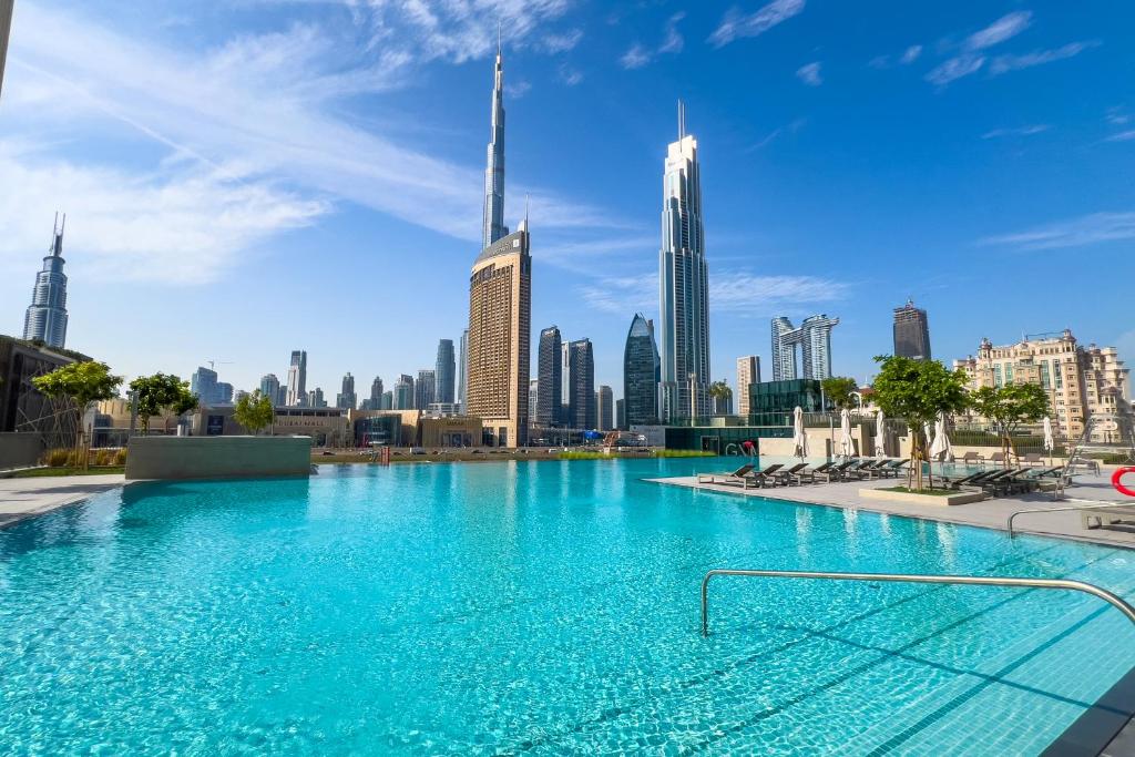 هتل فام لیوینگ - 1 بی آر داون تاون گت اوی - داون تاون ویوز 2 - FAM Living - 1BR Downtown Getaway - Downtown Views 2