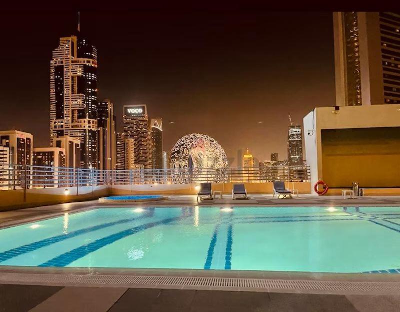 هتل امیزینگ 3بی آر آپارتمان نکس تو امارات تاورز مترو این دی آی اف سی - Amazing 3BR Apartment next to Emirates Towers Metro in DIFC