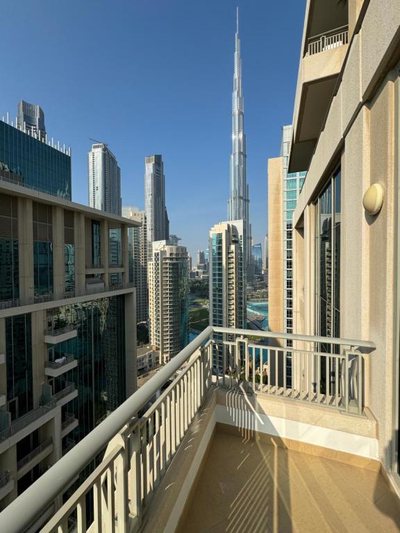 هتل وان بد روم لوکس برج خلیفه ویو - 1Bedroom Lux Burj Khalifa View