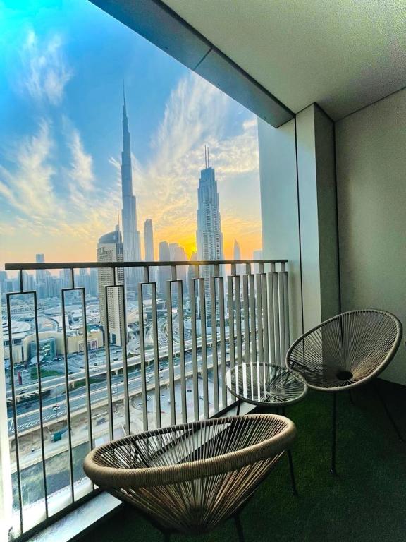 هتل دنتاؤن، برج خلیفه ویوز، دبی مال کانکتد - Downtown, Burj Khalifa Views, Dubai Mall Connected