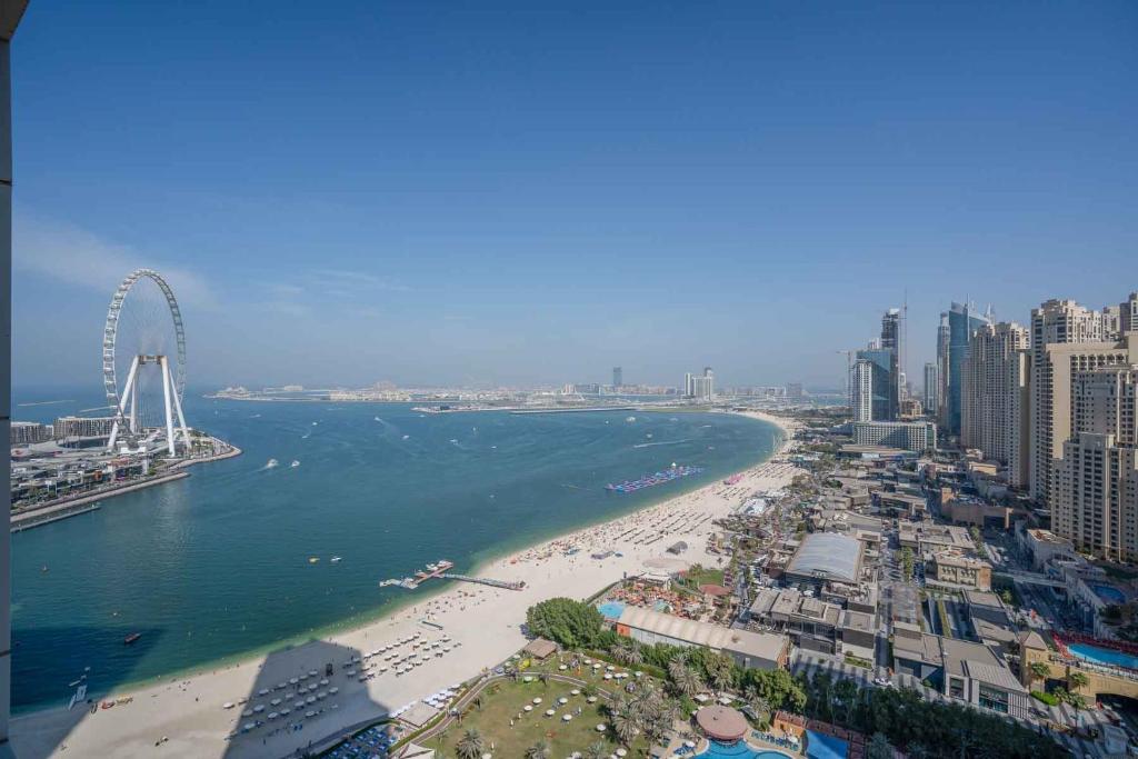 هتل دایرکت واترفرانت - کوئنت - بست لوکیشن - Direct Waterfront - Quaint - Best Location