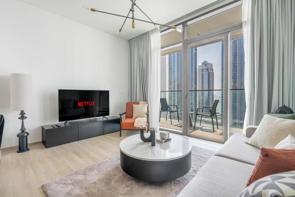 هتل گست ردی - پلاتیشال لیوینگ در دبی کریک هاربر - GuestReady - Palatial Living in Dubai Creek Harbor