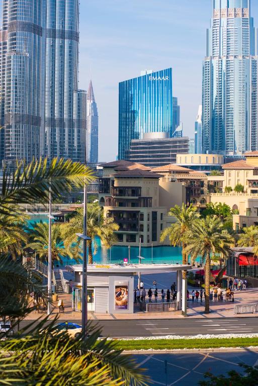 هتل پالم بی 1 بی آر فول برج خلیفه اند د لیک ویو - PalmBay 1BR full Burj Khalifa & The Lake View