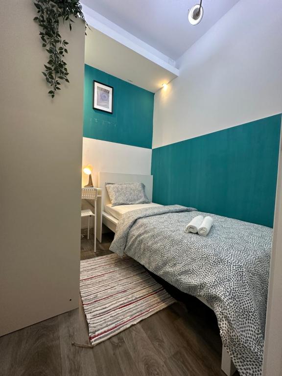 هتل اپیک پارتیشن روم این برشا نیار مترو Epic Partition Room in Barsha Near Metro