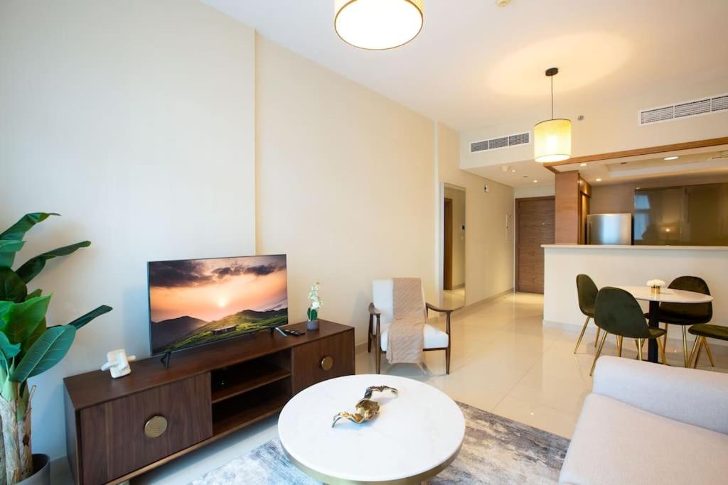 هتل لاکسر 1 بی آر 2 مین تو برج خلیفه - Lux 1BR 2 min to Burj khalifa