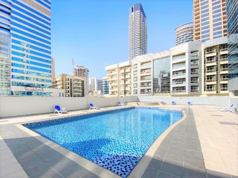 هتل اپارتمان این دبی مارینا - Apartment in Dubai Marina