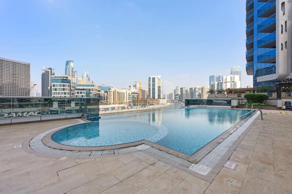 هتل سیلک‌هاوس لوکژریس مدرن 1بی‌دی‌آر بیزنس بی - Silkhaus Luxurious Modern 1BDR Business Bay