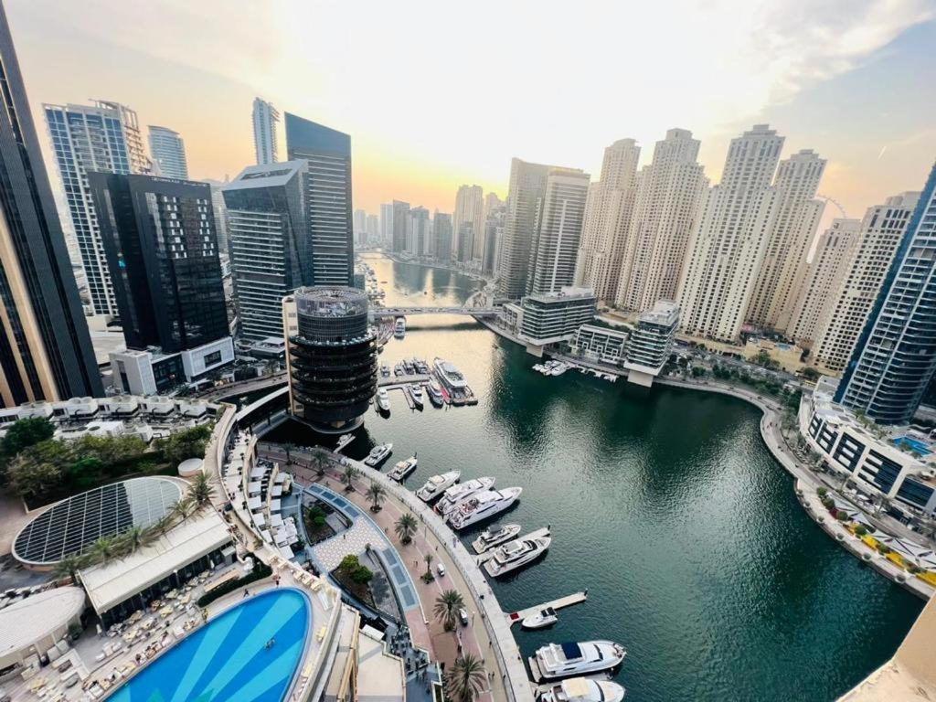 هتل لاکچری آدرس رس دبی مارینا 1BR دی فرانک اند فرانک - Luxury Address Res Dubai Marina 1BR d Frank&Frank