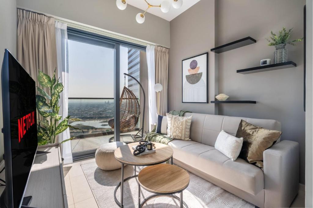هتل گست ردی - بیزنس بی بیوتی نیار دبی کانال - GuestReady - Business Bay Beauty near Dubai Canal