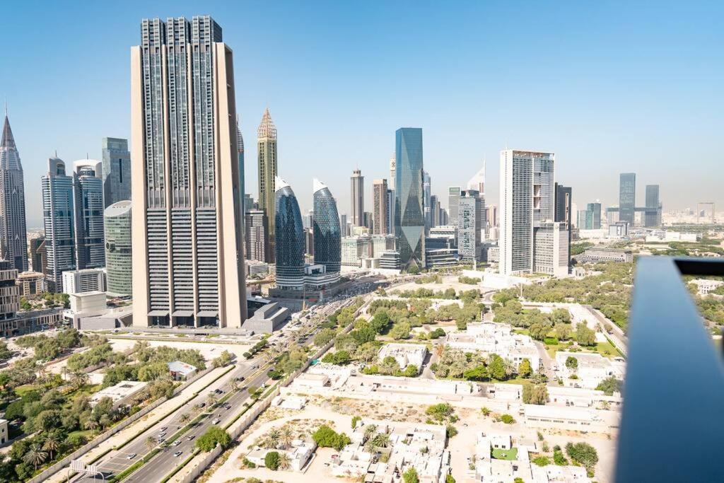 هتل داون تاون ویوز 2 بی آر لاکچری آپارتمان پول و سیتی اسکایلاین - Downtown Views 2BR Luxury Apartment Pool and City Skyline