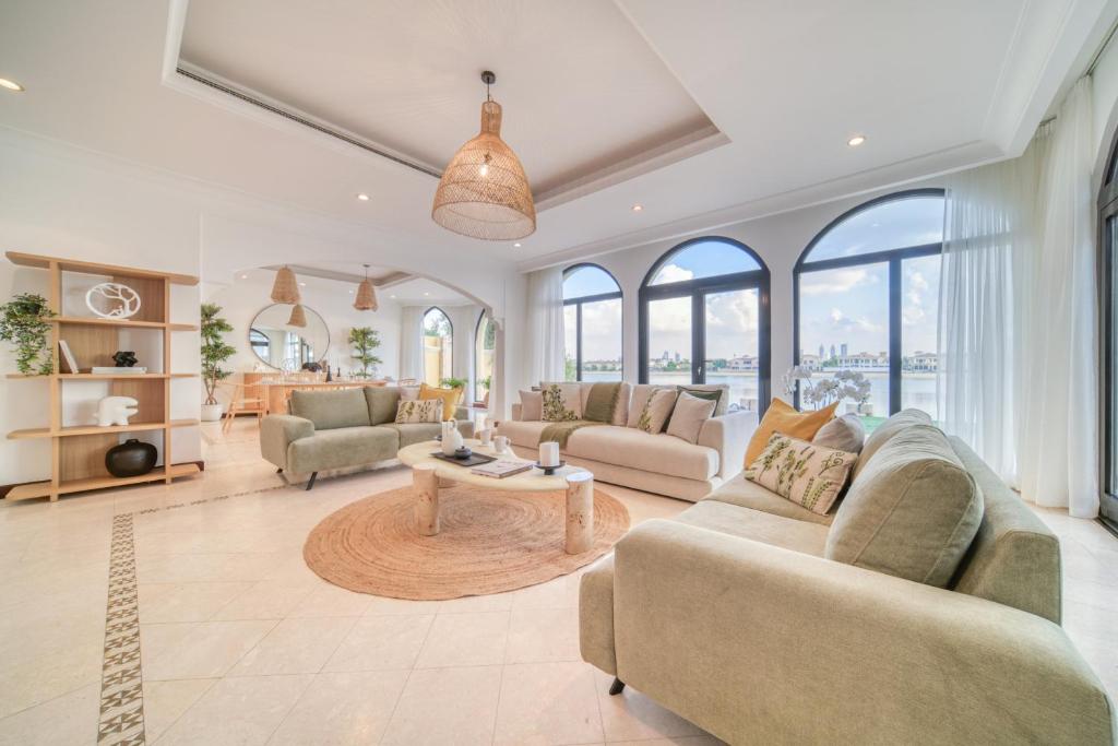 هتل فروند دی ویلا، پالم جمعیره - مینت استی Frond D Villa, Palm Jumeirah - Mint Stay