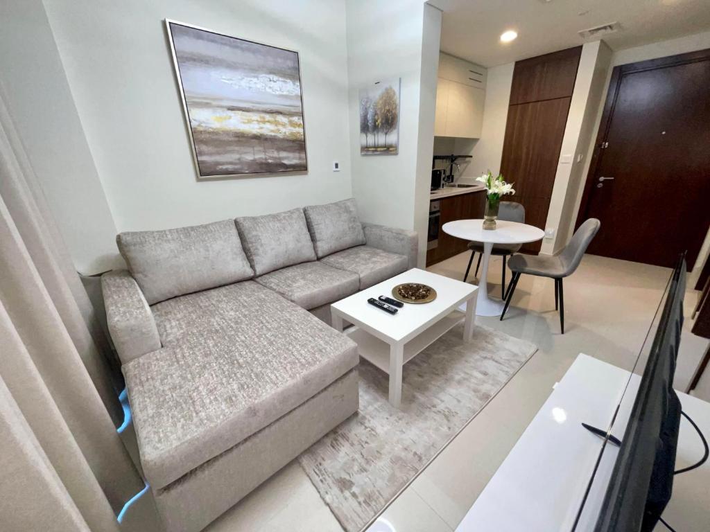 هتل استیکیشن هالیدی هومز این دماک ریوا و ورا - STAYCATION HOLIDAY HOMES IN DAMAC REVA & VERA