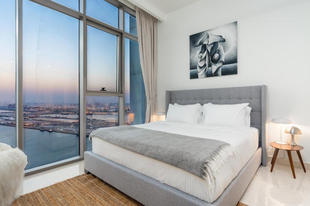 هتل مادرن استودیو / امیزینگ سی ویوز این ماری تایم سیتی - Modern Studio / Amazing Sea Views in Maritime City
