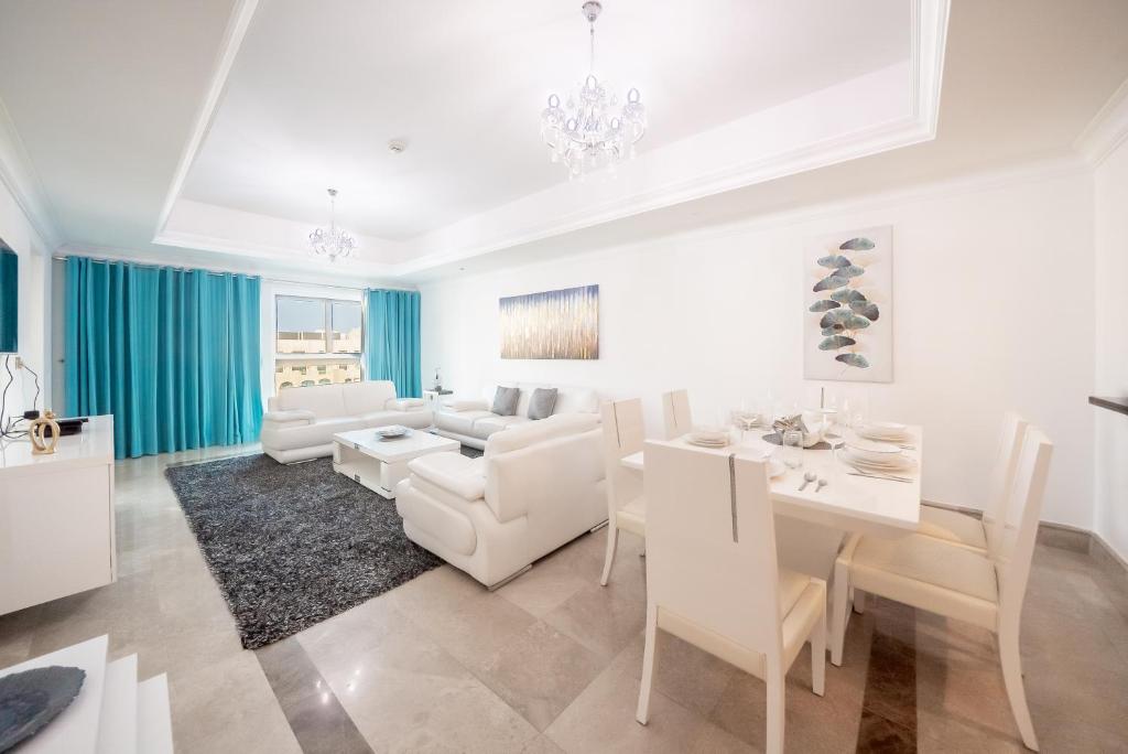 هتل استایلش اوربن ریتریت 1 بی آر جم فیریمنت رزیdance - 90 ای بی 2 - Stylish Urban Retreat 1BR Gem Fairmont Residence - 90AB2