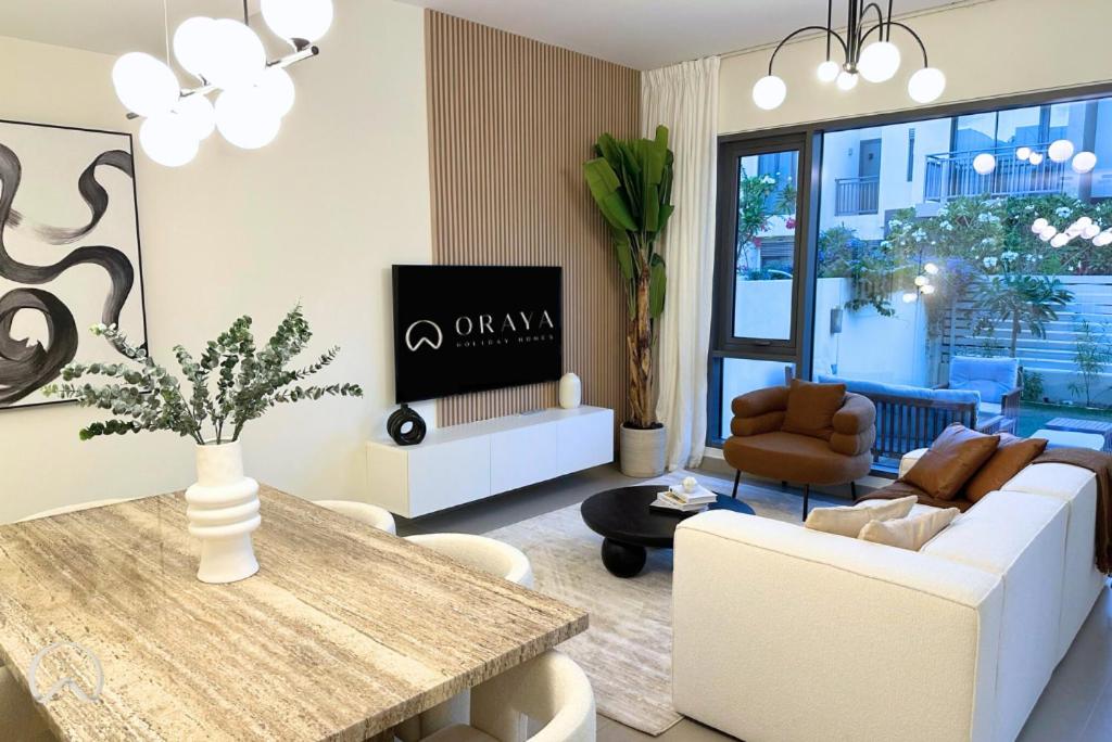 هتل اورایا - سابربن سرنیتی ات اسپیشس 4BR ویلا این میپل 2 Oraya - Suburban Serenity at Spacious 4BR Villa in Maple 2