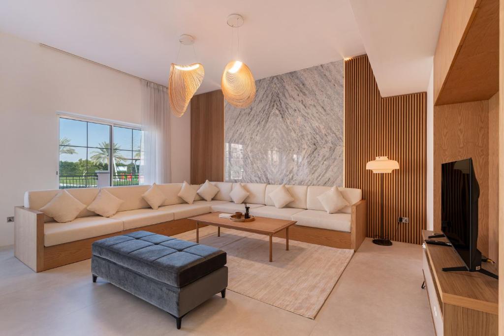 هتل ناد ال شبا 3 - 5 بی آر ویلا - آلساپ و آلساپ - Nad Al Sheba 3 - 5BR Villa - Allsopp&Allsopp