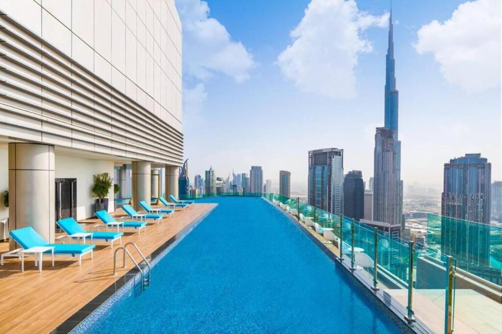 هتل استایلیش 1BR این پارامونت میدتاون نر داونتاون - Stylish 1BR in Paramount Midtown Near Downtown