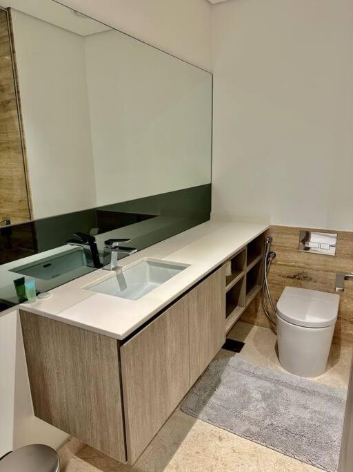 هتل لاکژریس استودیو این بیزنس بی - Luxurious Studio in Business Bay