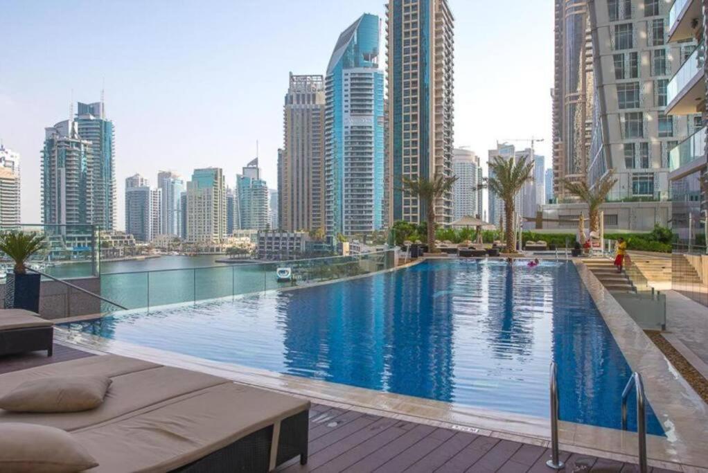 هتل فنتستیک ویو ل گریت آمنیتیز ل سوپرB لوکیشن - Fantastic View l Great Amenities l Superb Location