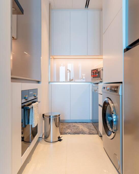 هتل ۱ بی آر • د ادرس بیچ رزیندنس - های فلور - 1BR •The Address Beach Residence - High floor