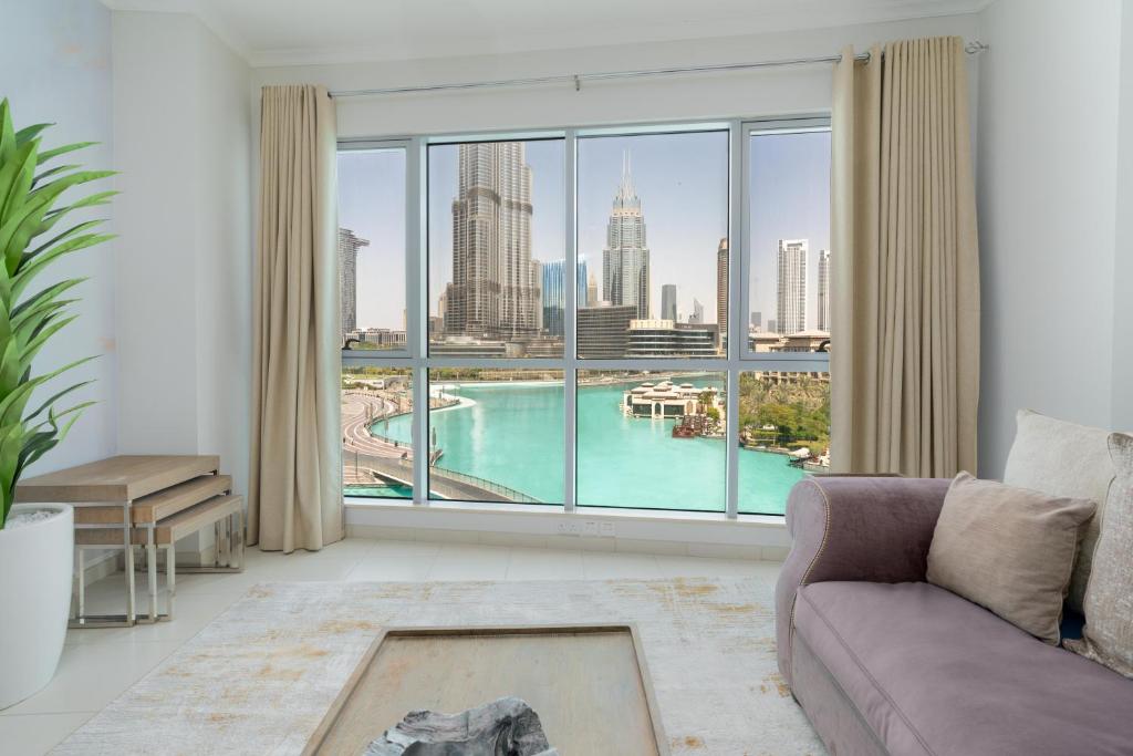 هتل کینگ 2 بد روم ویت برج خلیفه اند فونت ویو - King 2 Bedroom With Burj Khalifa & Fountain View