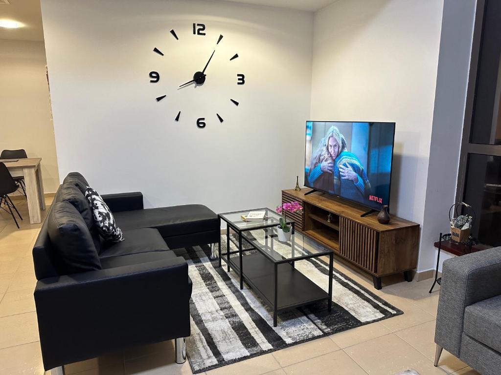 هتل مون لایت هاستل جی بی آر Moonlight Hostel JBR