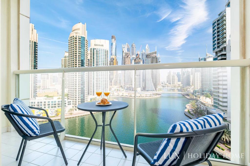 هتل لاکسی د مارینا ویو سوئیت 2 - LUX The Marina View Suite 2
