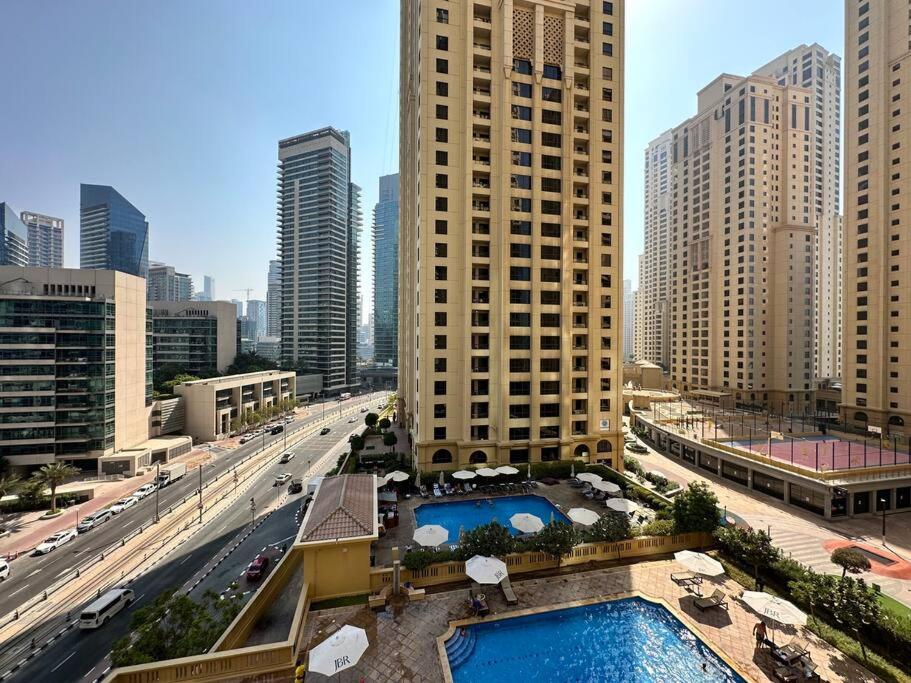 هتل سان، سند، اند فان - کینگ بد، سافا بد! اسلیپس 4 - Sun, Sand, and FUN - King Bed, Sofa Bed! Sleeps 4
