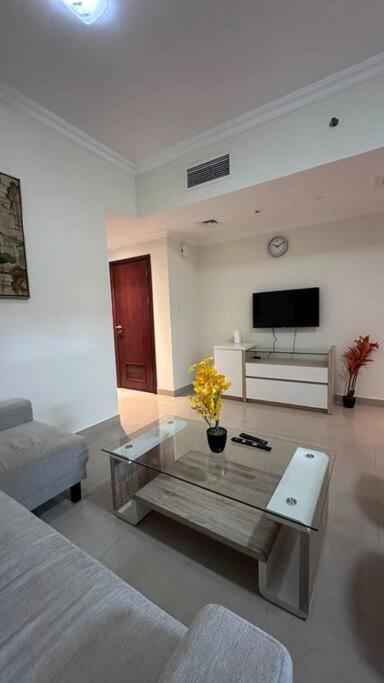 هتل د سنک کستل - کزی 1بی‌آر این ماریانا، تایم پلیس تاور، نیر مترو - The Sand Castle - Cozy 1BR in Marina, Time Place Tower, near Metro