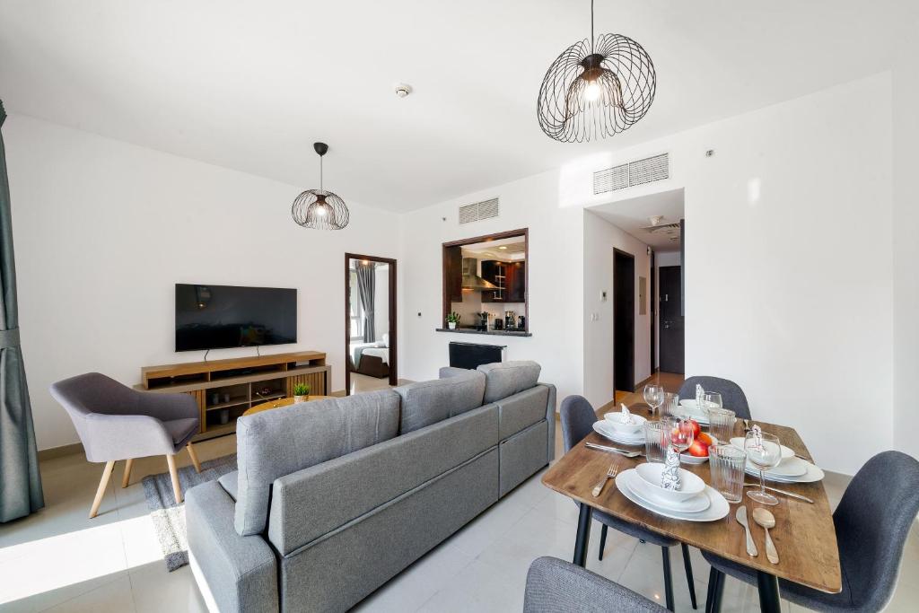 هتل کیوت 1 بی آر - واک تو اپرا، مال و برج خلیفه - Cute 1 BR - Walk to Opera, Mall & Burj Khalifa