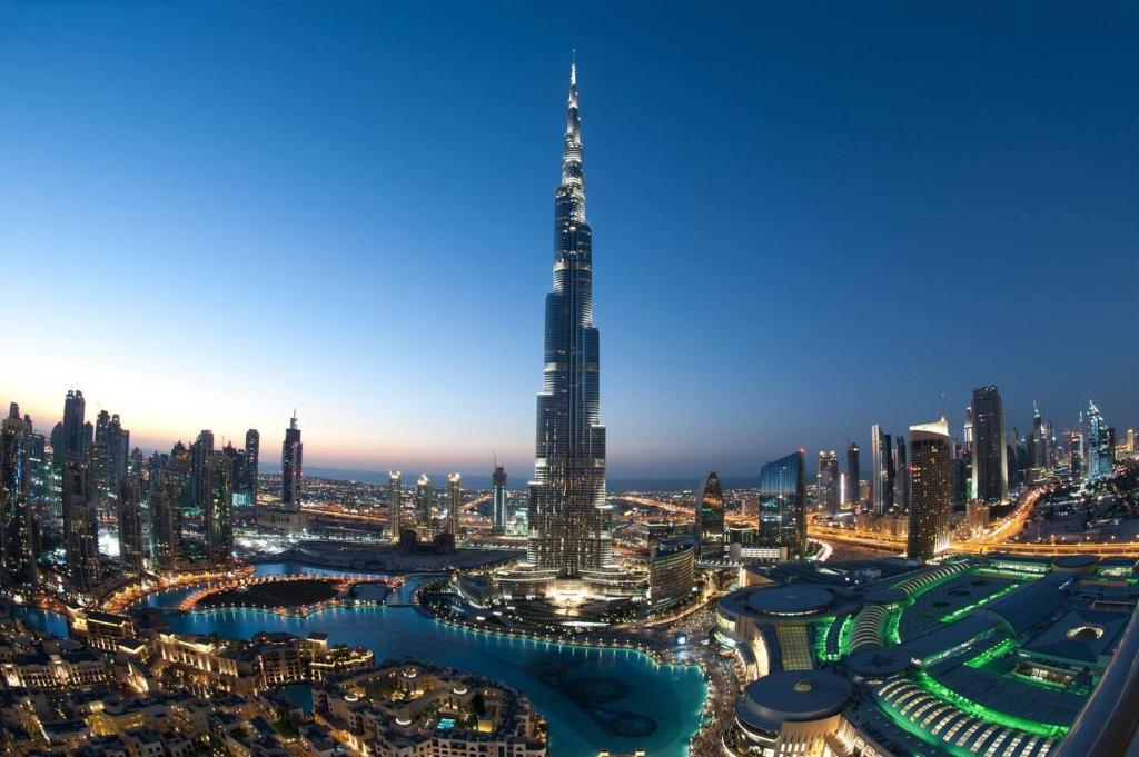 هتل بیوتیفول پارتیشن استریپ روم این بارشا هایتس Beautiful Partition Strip Room in Barsha Heights
