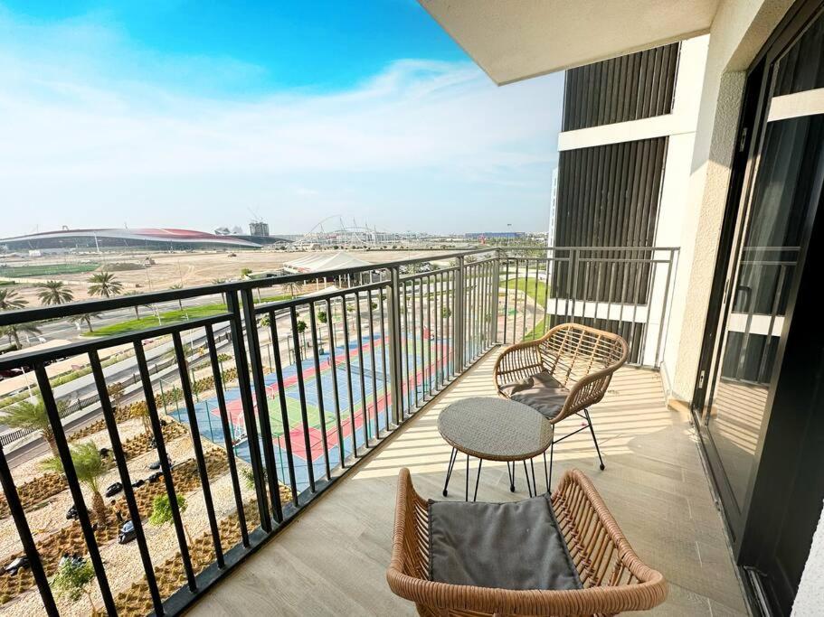 هتل استایلش 1BR-ویث بالکنی فراری ورد ویو 412B10 - Stylish 1BR-withBalcony Ferrari World View 412B10