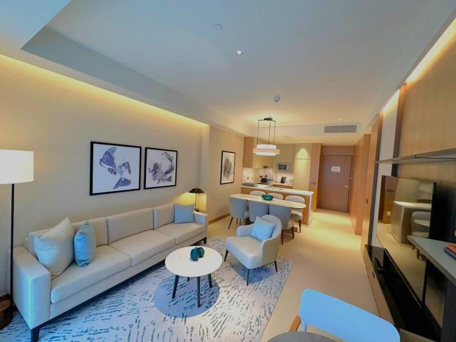هتل دریمی 2بی‌آر هاون، داون‌تاون بلیس - Dreamy 2BR Haven, Downtown Bliss