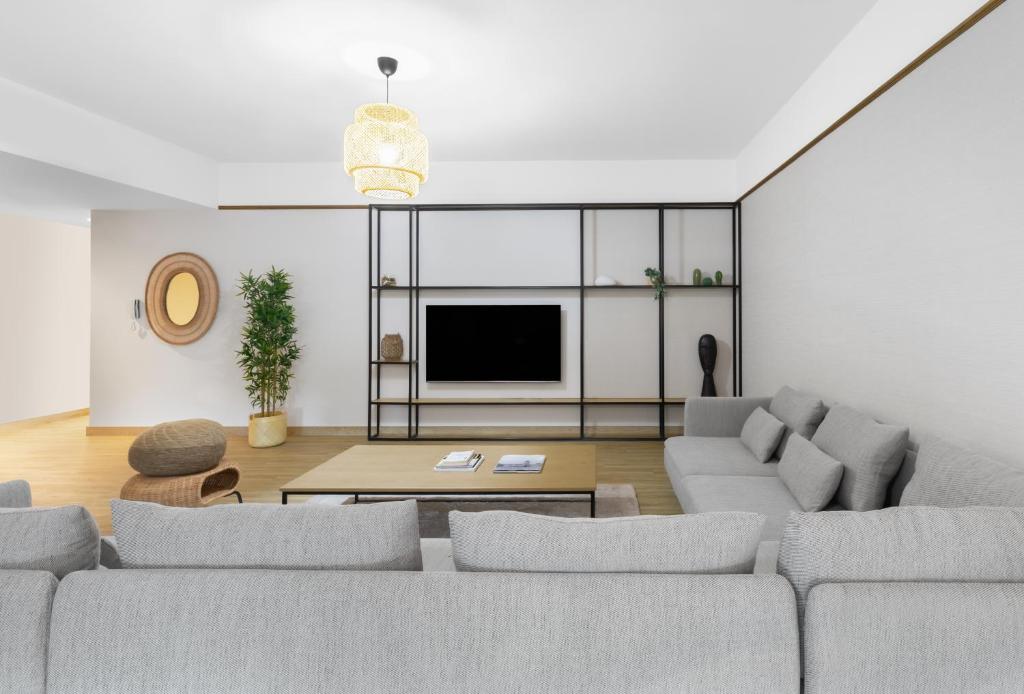 هتل نیو فولی سرویسد 2 بی آر آپارتمان New fully serviced 2BR apartment