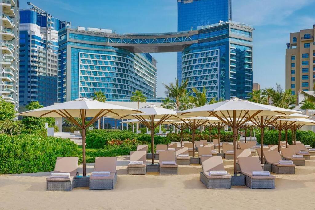 هتل لاکچری 1 بد روم این پام دبی. بیچ اکسس - Luxury 1 bedroom in Palm Dubai. Beach access