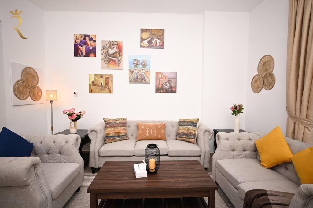 هتل چارمینگ رسا 1BR گت اوی - Charming Rossa 1BR Getaway