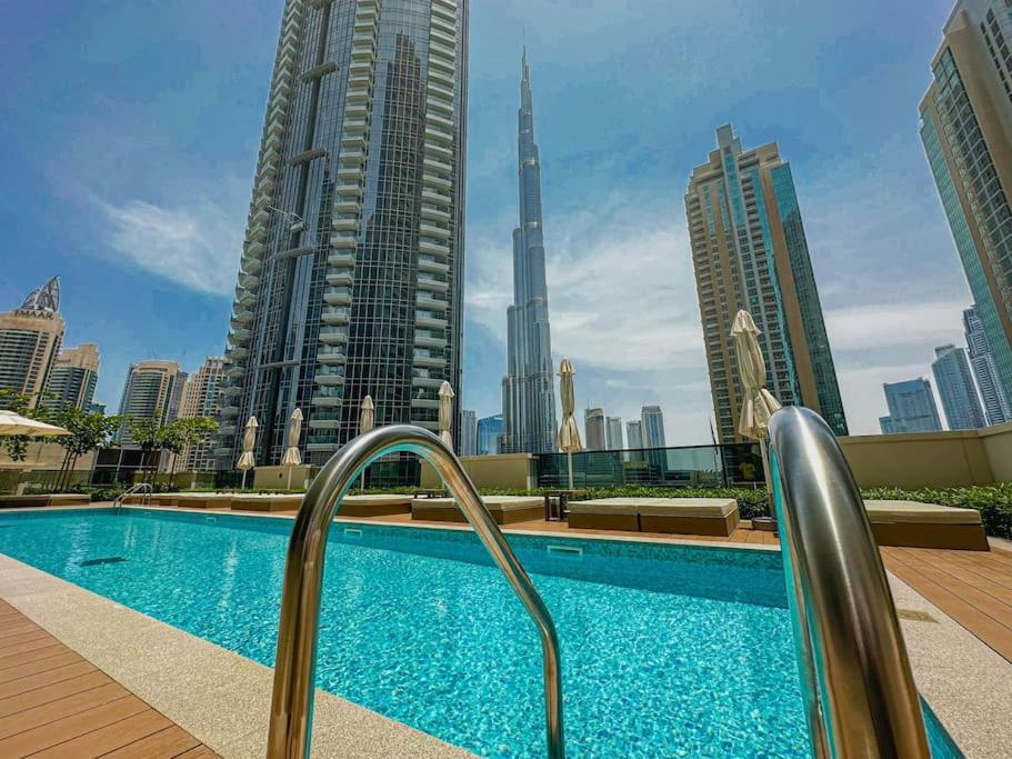 هتل های‌گست - بیوتیفول 2 بی‌آر آن 35ث فلور ویت امیزینگ سیتی ویو - HiGuests - Beautiful 2BR on 35th floor With Amazing City View