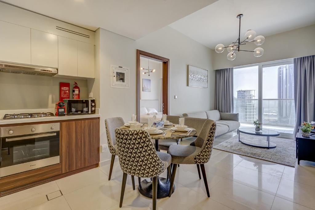 هتل تو بد روم نیر برج خلیفه دبی مال - 5 منوتس - آر وی ای 2705 - Two Bed Room Near Burj Khalifa Dubai Mall-5minuts-RVA2705