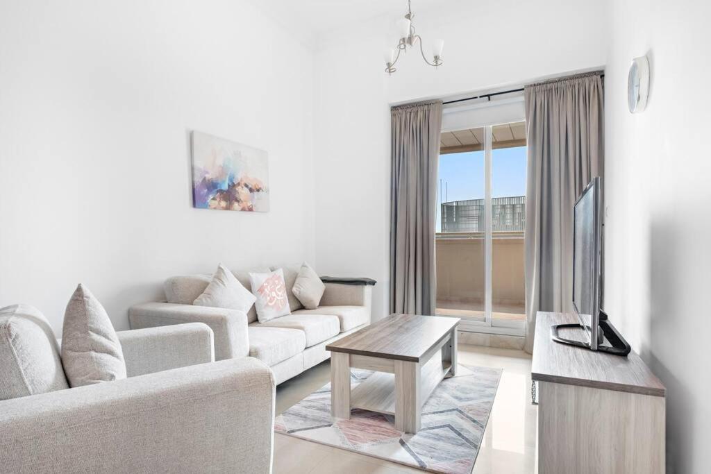 هتل استون‌تری - فرنیشد 1بی‌آر وید اسپیشس بالکنی - StoneTree - Furnished 1BR with Spacious Balcony