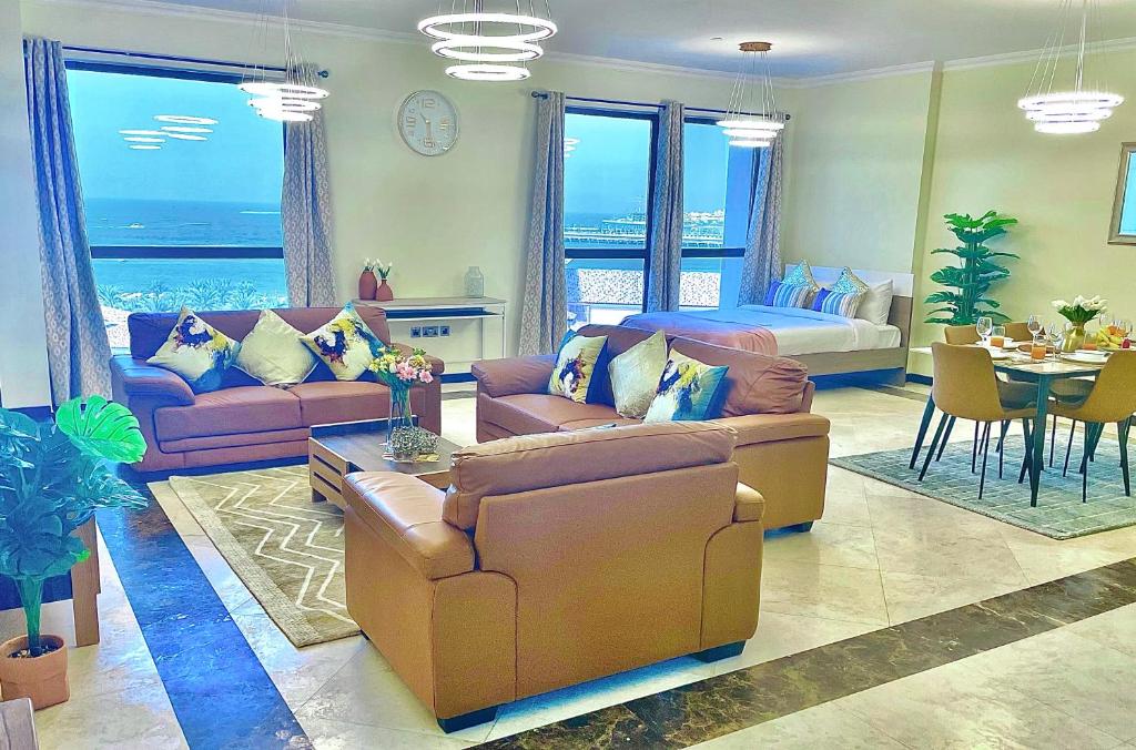 هتل لاکچری کاسا - آتلانتیک سی ویو هالیدی آپارتمان 3-بد روم سوئیت - جی بی آر بیچ - Luxury Casa - Atlantic Sea View Holiday Apartment 3-Bedroom Suite - JBR Beach