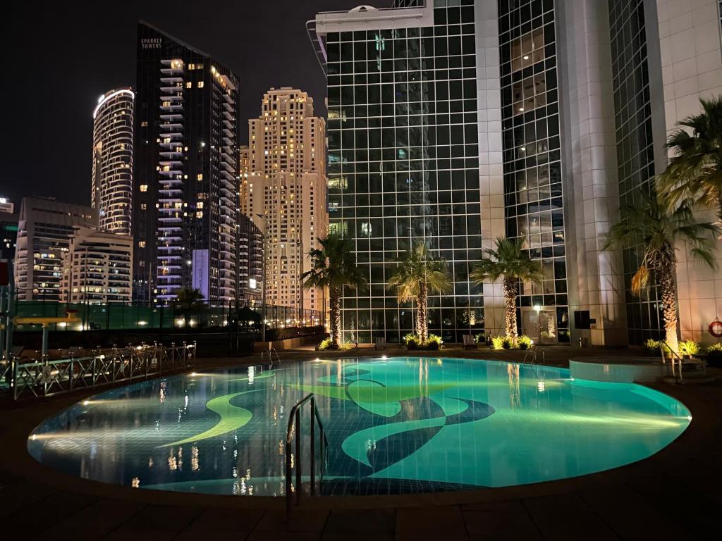 هتل یو نیو هوم این دوبی مارینا - You new home in Dubai Marina
