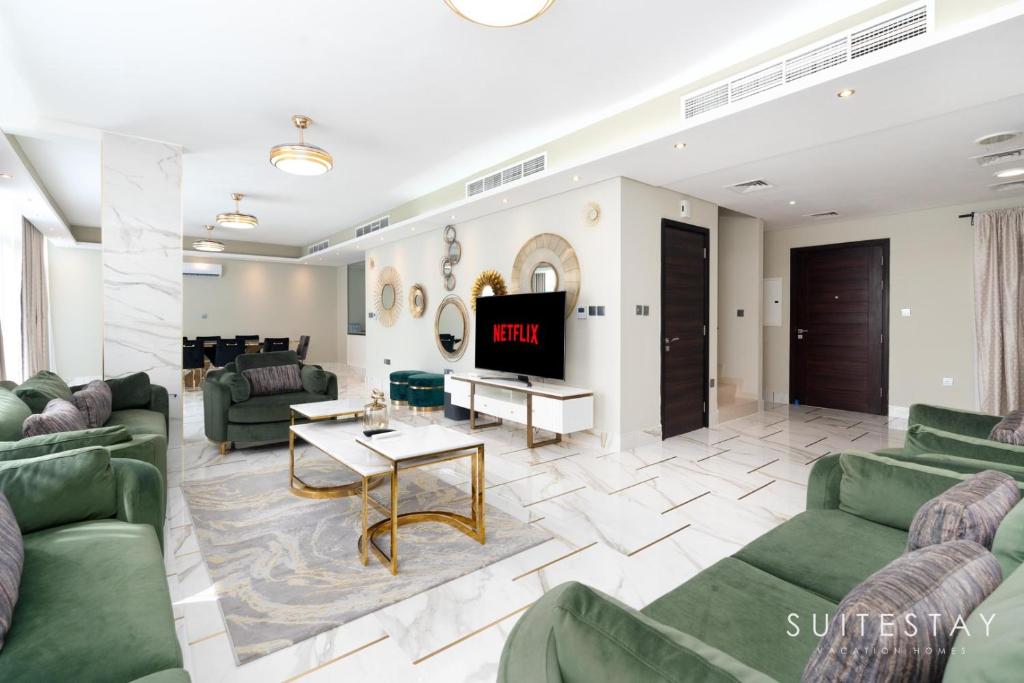 هتل اکسکلوسیو 6 بد روم ویلا ویت پول اند جیم اکسس Exclusive 6 Bedroom Villa with Pool and Gym access