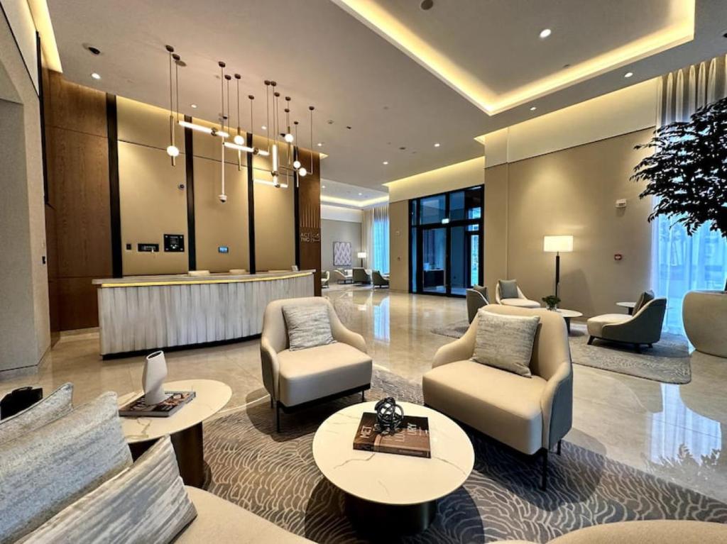 هتل گولدن استار !تراوینگ 1 بد آپارتمان! - Golden Star !Thriving 1 Bed Apartment!