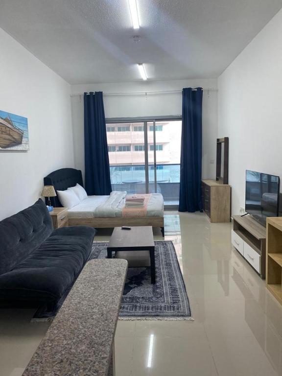 هتل استودیو آپارتمان ویت بالکنی این دبی مارینا - Studio Apartment with Balcony in Dubai Marina