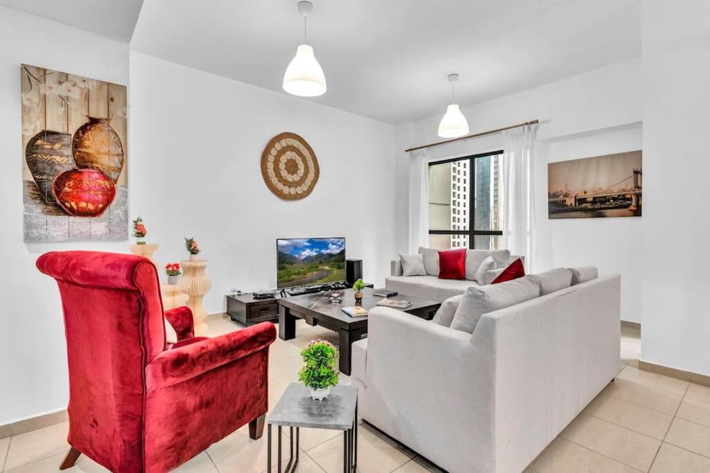 هتل مردن 3 بی آر فلت این د هارت آف دبی جی بی آر - Modern 3BR Flat in the Heart of Dubai JBR