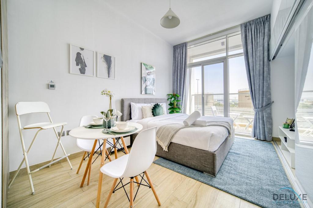 هتل لاش استودیو این استودیو وان دبی مارینا بای دلاکسی هالیدِی هومز - Lush Studio in Studio One Dubai Marina by Deluxe Holiday Homes